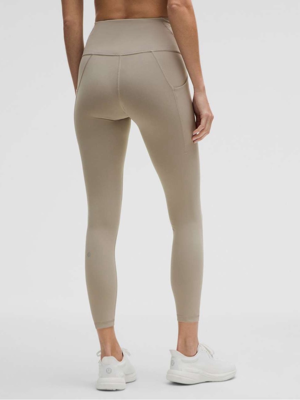 lululemon 25” Wunder Train Tight with Pockets Leggings